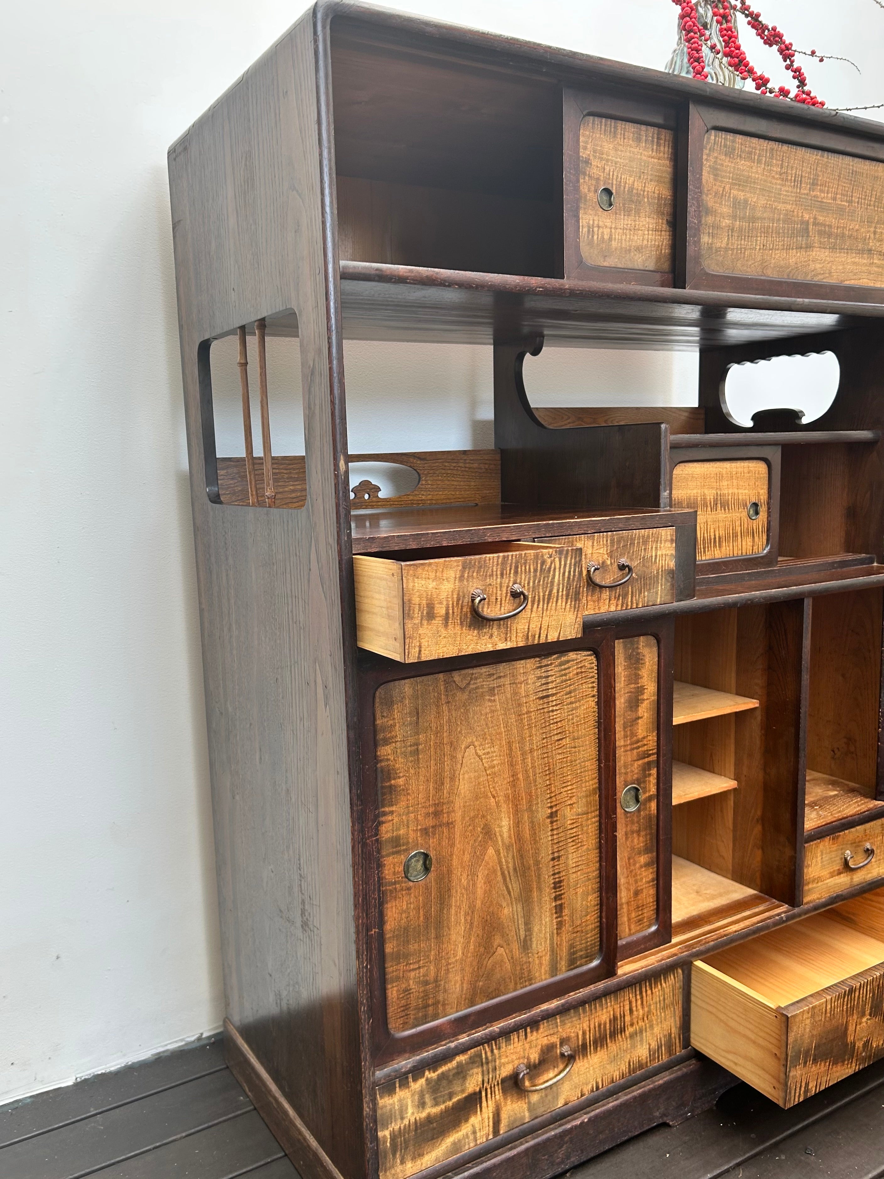 Antique Japanese Cha Tansu, early 20th Century