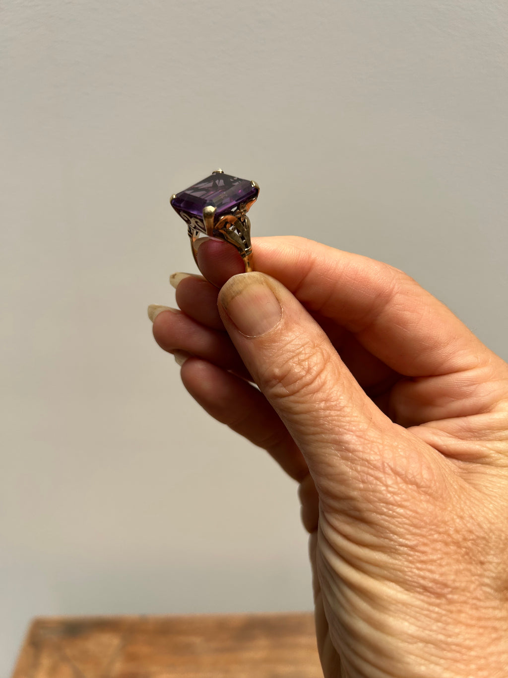 Square cut Amethyst set in 9Kt gold Ring